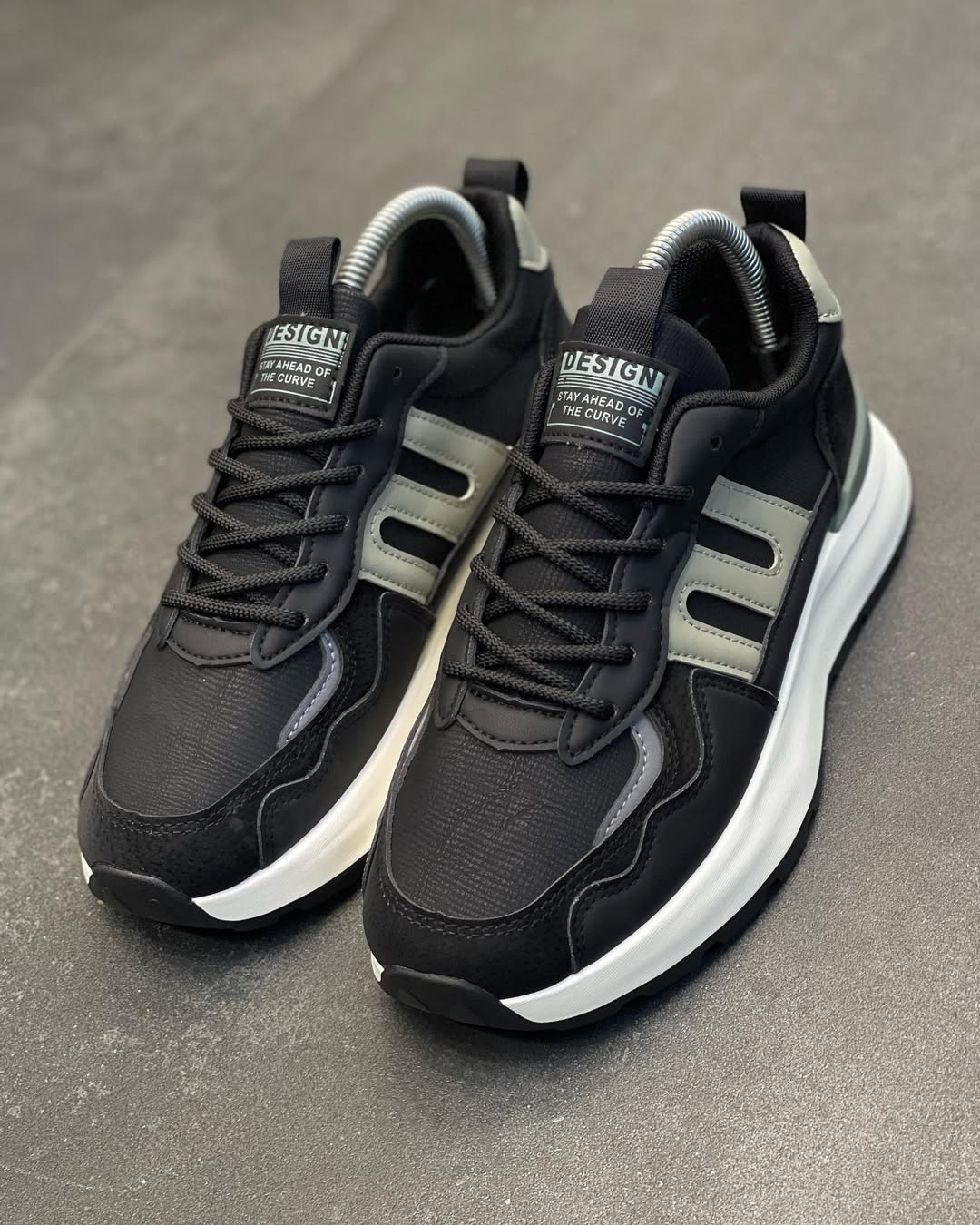 بوتيان 2025: إعادة تعريف أحذية الرجال - أنيقة، قابلة للتنفس، ومريحة للغاية