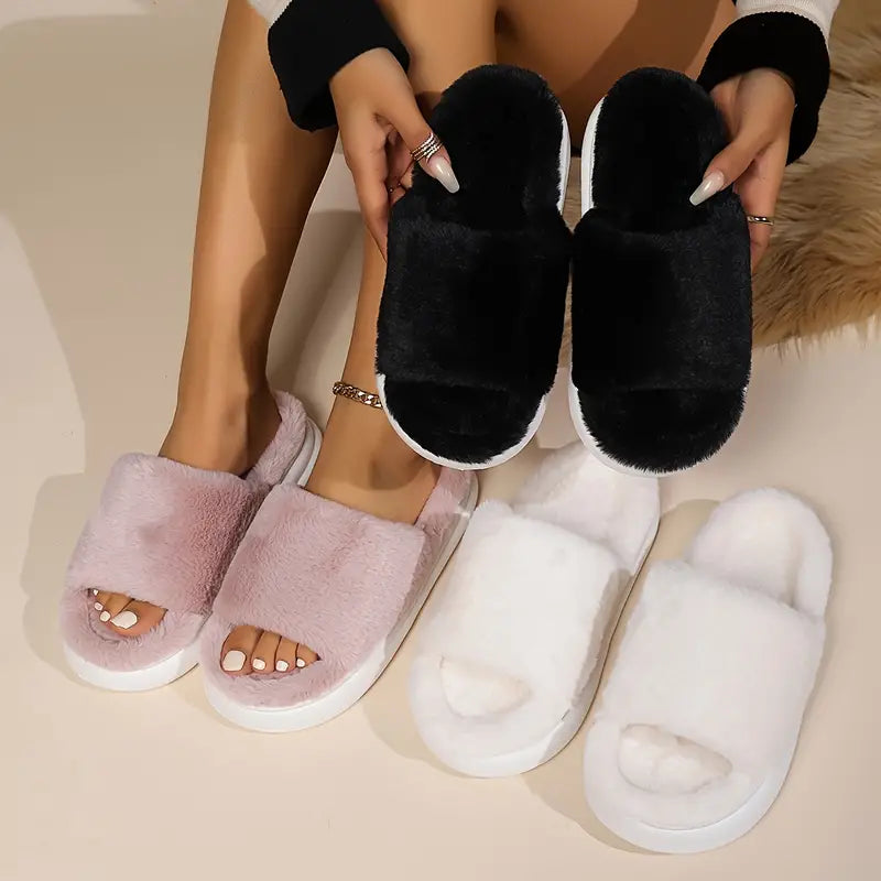 شبشب شتوي مريح بنعل سميك وبطانة مخملية للنساء