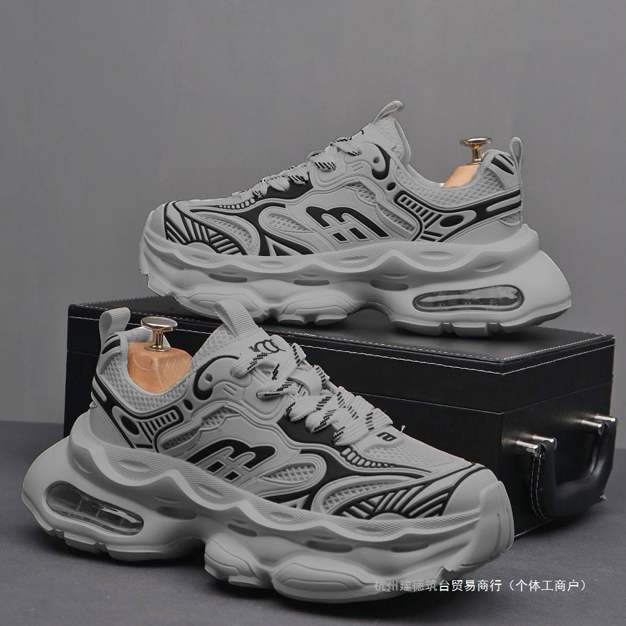 حذاء رياضي رجالي عصري بجودة عالية وتصميم فاخر