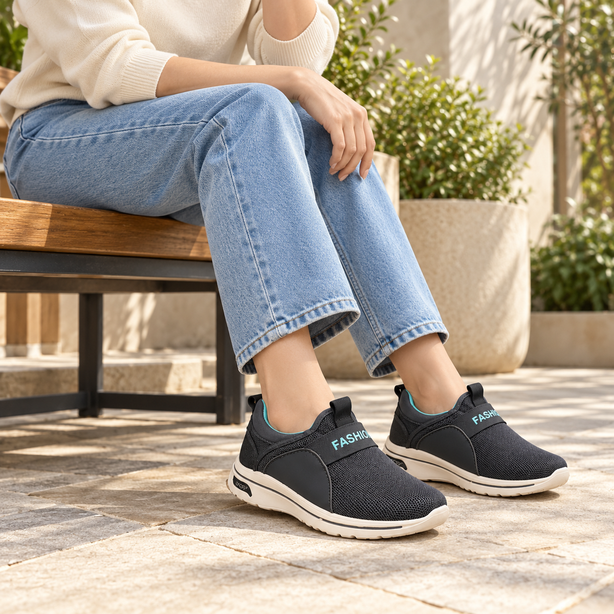 Women’s Fashion Slip-On Sneakers – Lightweight, Comfortable & Stylish Everyday Shoes