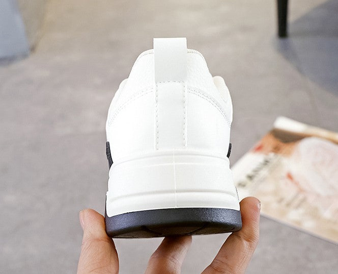 أحذية رجالية كاجوال باللونين الأبيض والأسود الأكثر مبيعًا في عام 2024 - تصميم متعدد الاستخدامات يناسب جميع الأذواق