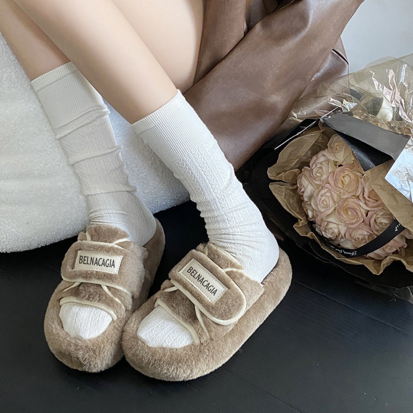 2024 New Trendy Furry Slippers for Women – Autumn/Winter Outdoor & Indoor Korean Style Fashion Flip Flops