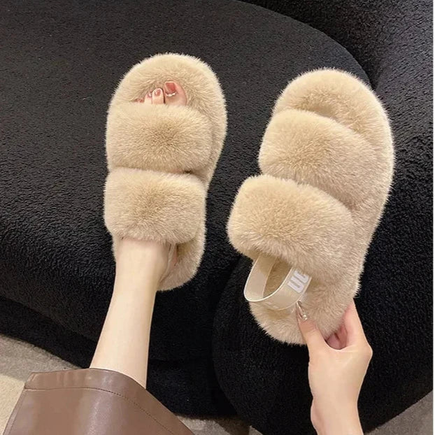 Warm women's slippers with a modern Korean touch for fall and winter 2025