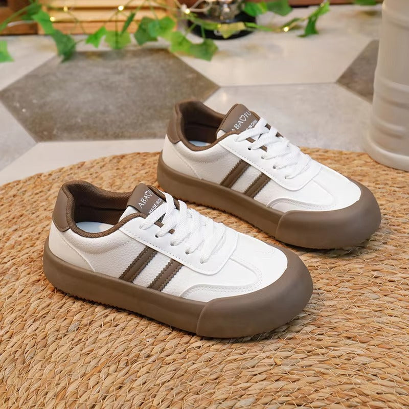 Light and breathable women's shoes - a modern and durable touch for a distinctive look!