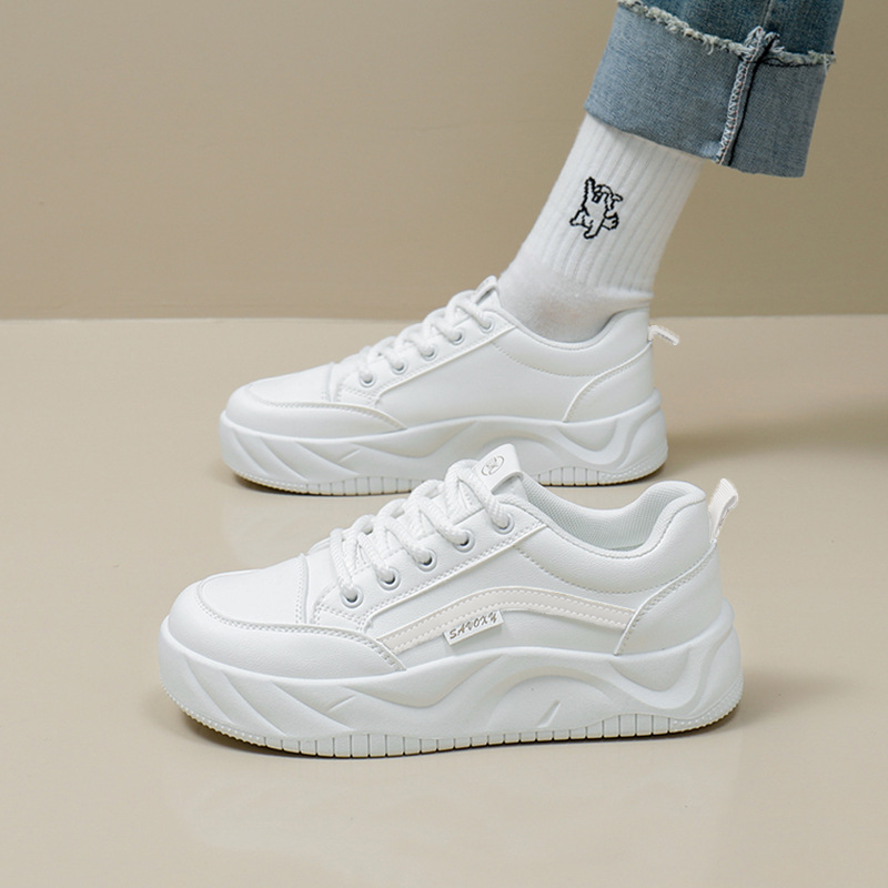 Baskets blanches de style coréen pour l'automne 2025 – Chaussures de sport tendance et décontractées pour femmes