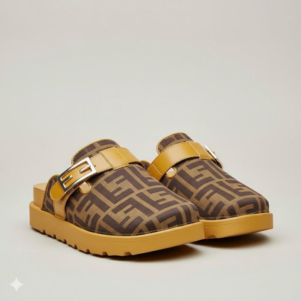 نعال كلوج نسائية مزينة بشعار العلامة التجارية، مريحة طوال اليوم، ذات نعل غير قابل للانزلاق.