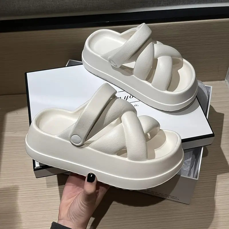 EVA صنادل عصرية أنيقة. شبشب صيفي بنعل سميك ومريح مصنوع من مادة