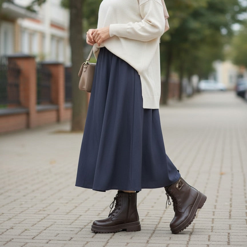 Women’s lace-up combat ankle boots with chunky lug sole — Product image: