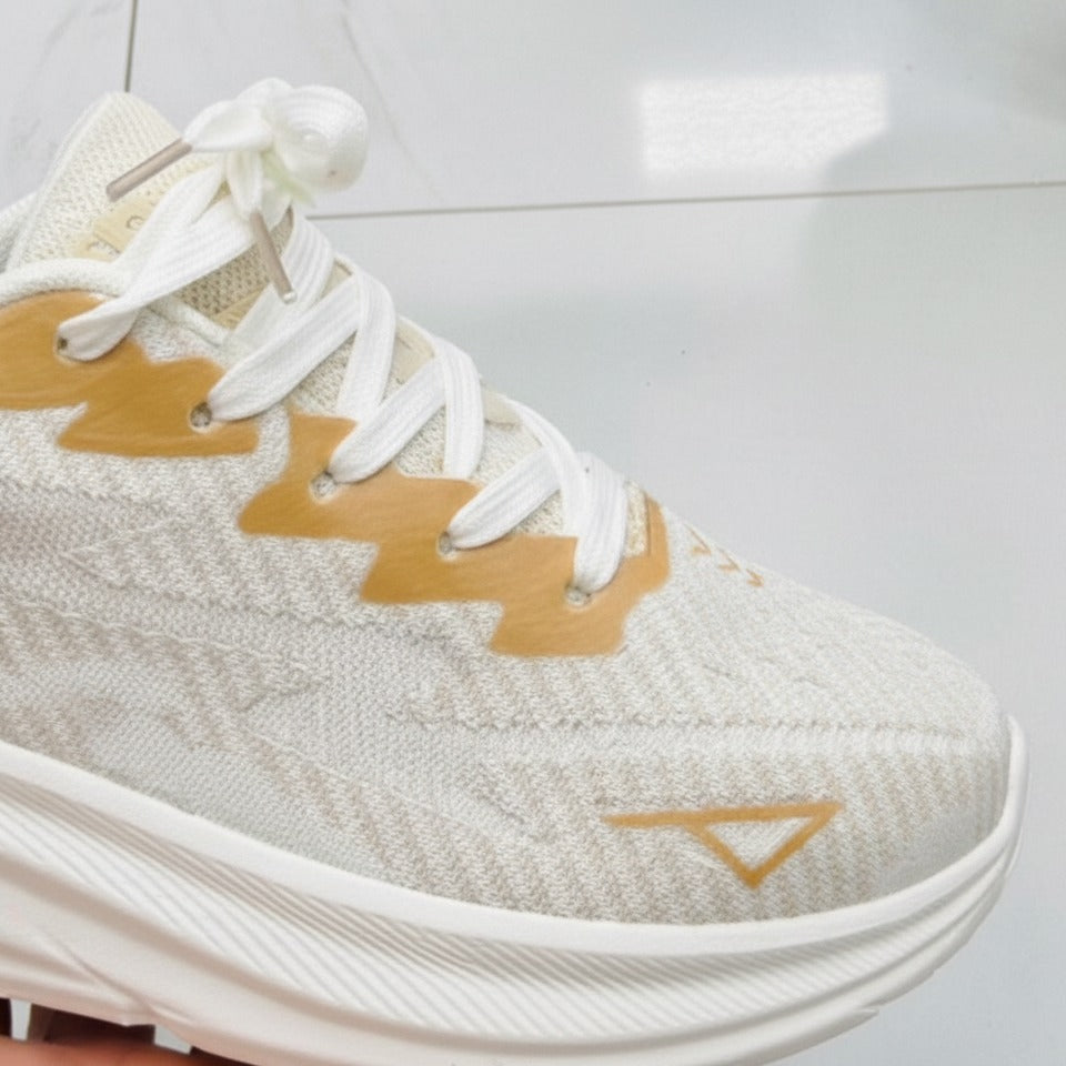 Men's Lightweight Cushioned Knit Sneakers — Product image: