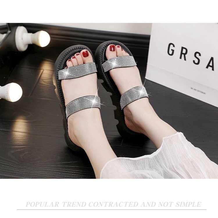 صندل ويدج كريستال للنساء صيف 2024 - نعل سميك مزين بالكريستال