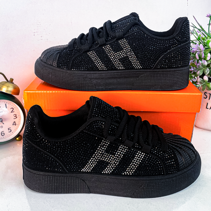 حذاء نسائي مرصع بالكريستال - تصميم فريد ومريح