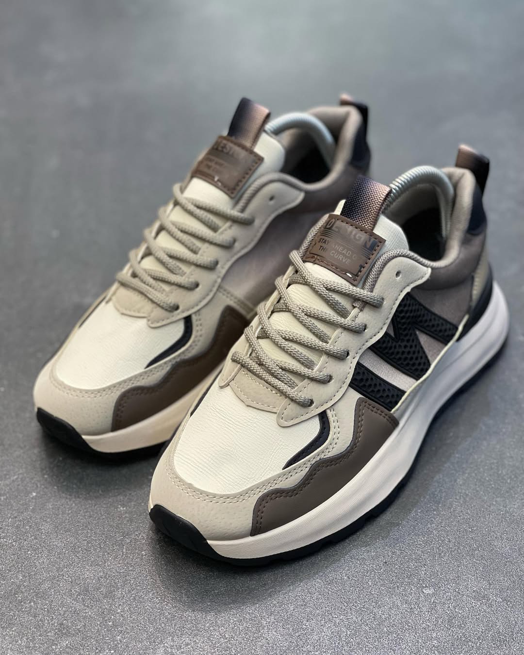 بوتيان 2025: إعادة تعريف أحذية الرجال - أنيقة، قابلة للتنفس، ومريحة للغاية