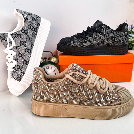 حذاء نسائي فاخر مرصع بالكريستال - لمسة جلدية أنيقة وراحة طوال اليوم