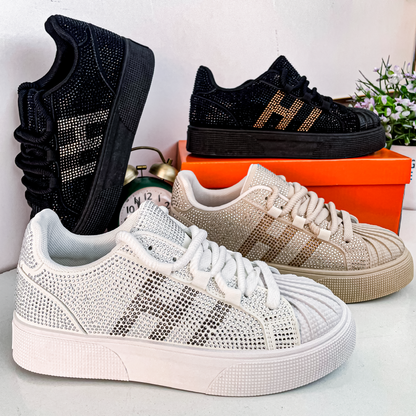 حذاء نسائي مرصع بالكريستال - تصميم فريد ومريح