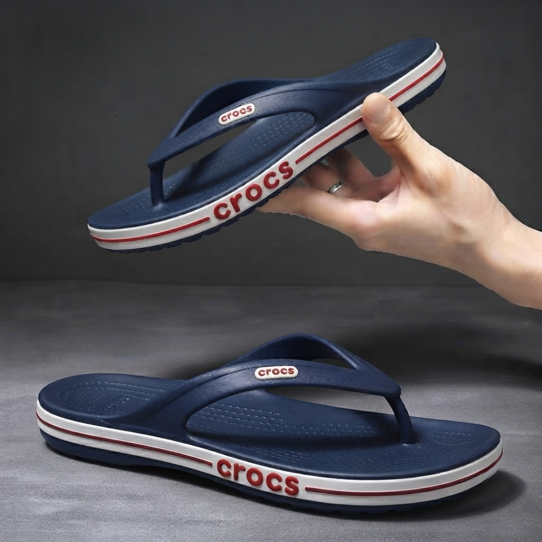 Crocs CR02 Tongs confortables légères pour hommes | Sandales décontractées rembourrées | Pantoufles antidérapantes pour tous les jours