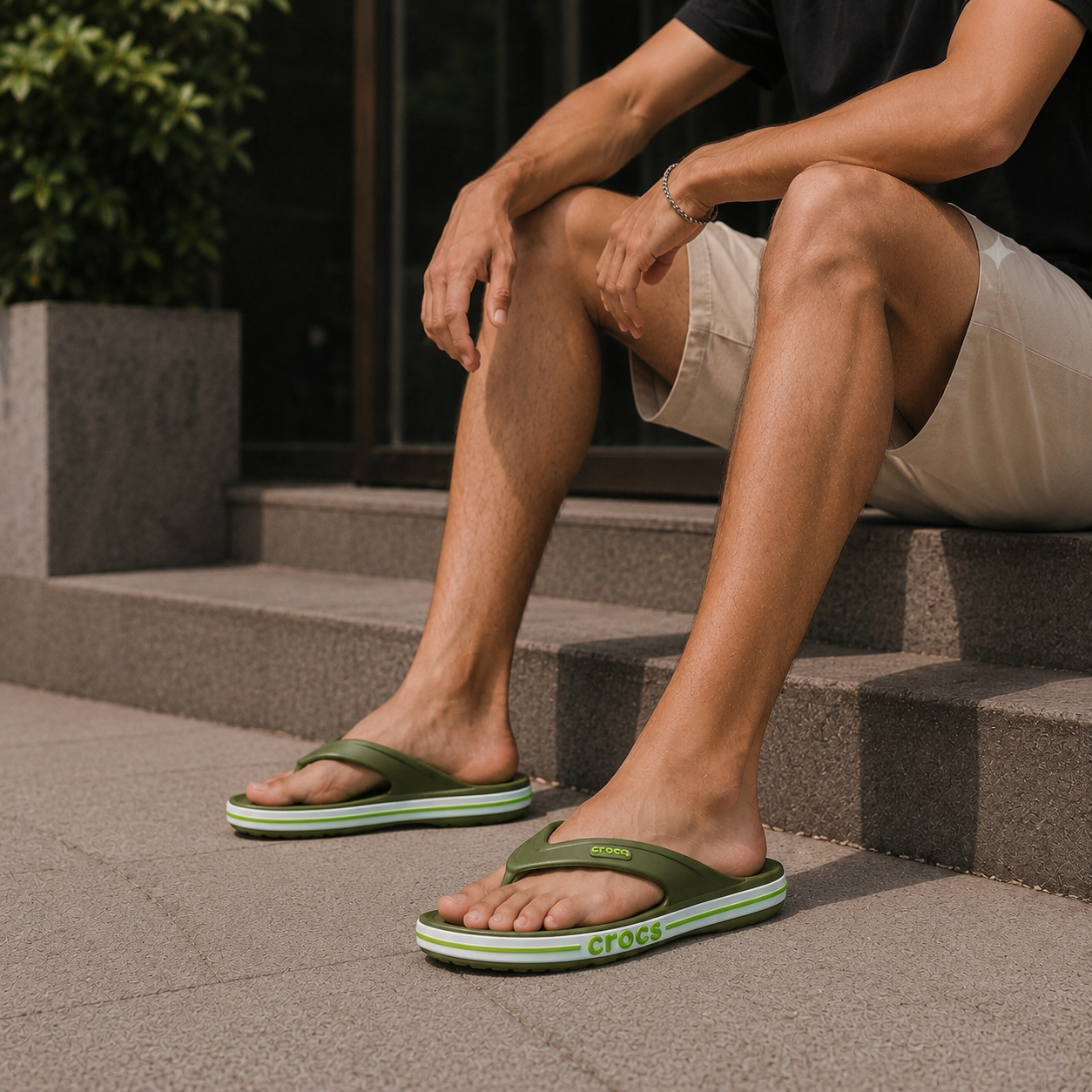 Crocs CR02 Men's Lightweight Comfort Flip-Flops | Cushioned Casual Thong Sandals | Anti-Slip Everyday Slippers