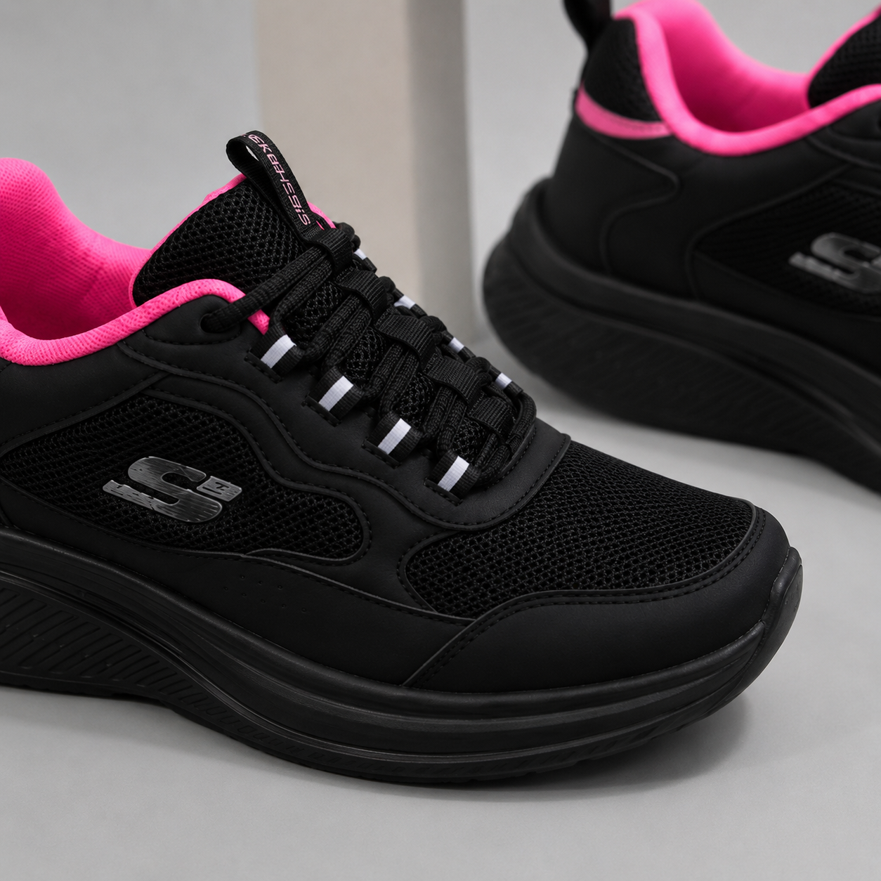 Chaussures médicales orthopédiques confortables à enfiler pour femmes