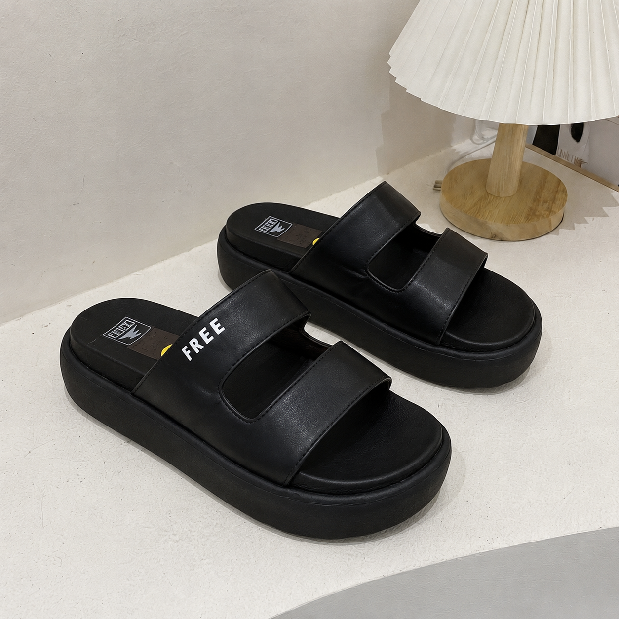 Sandales compensées double bride pour femme – Légères et confortables