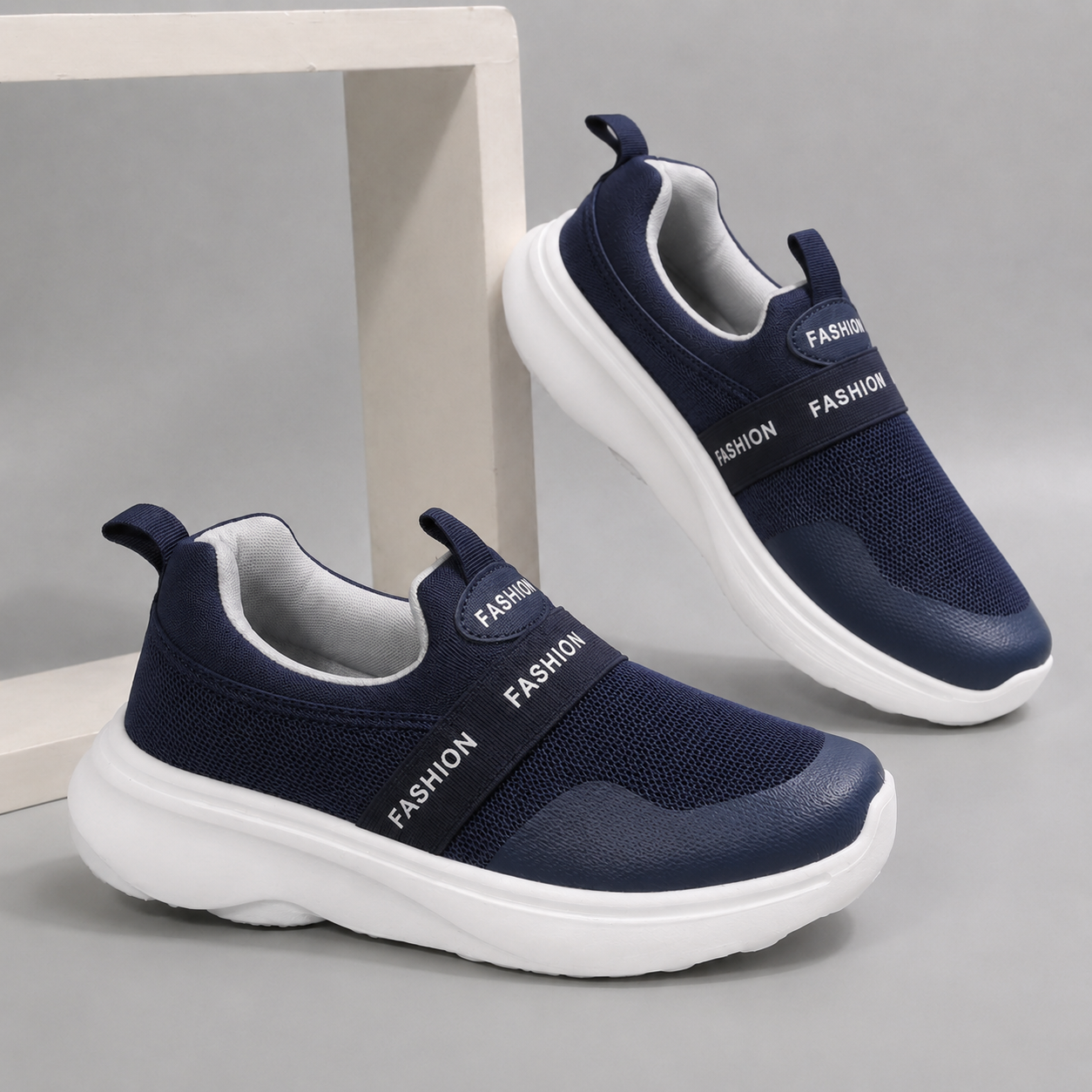 Women’s Lightweight Breathable Slip-On Walking Sneakers