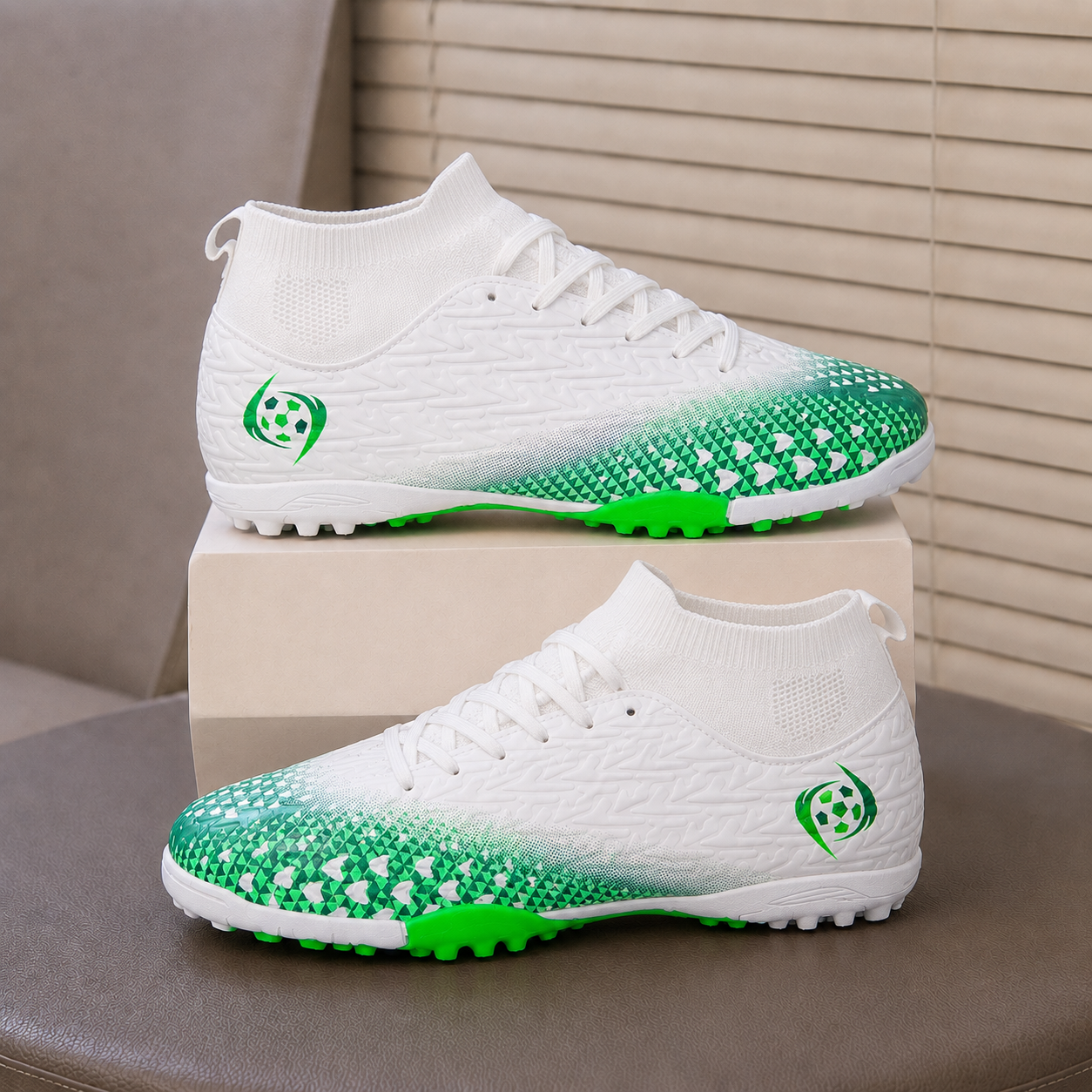 Chaussures de football montantes pour homme – Légères, antidérapantes