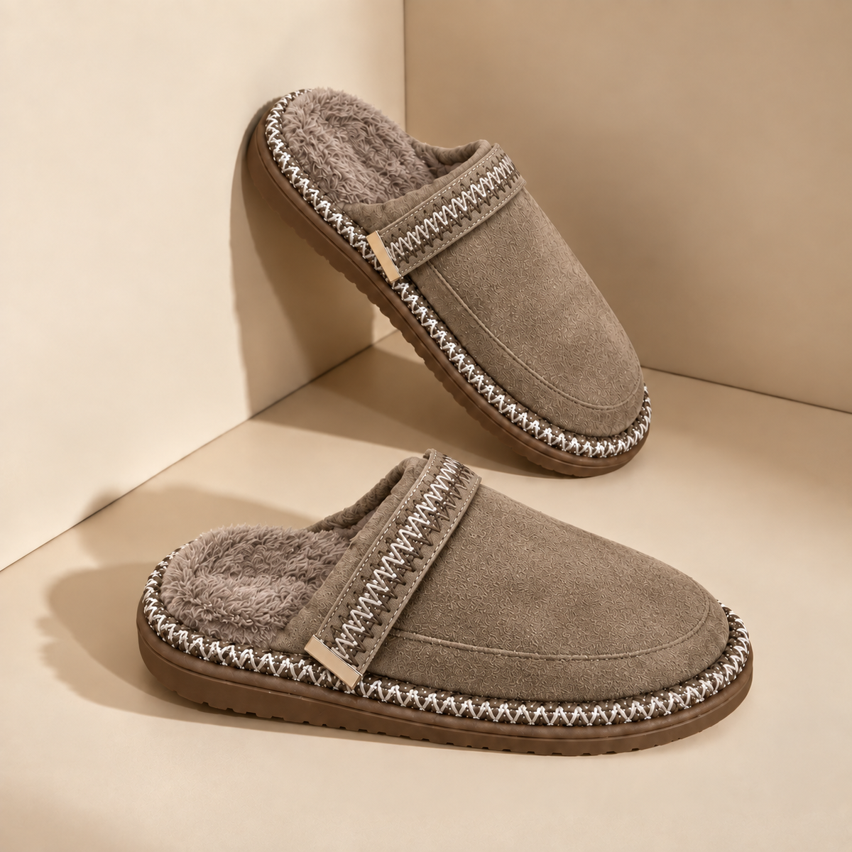 Pantoufles sans gêne effet daim pour femme – Confort douillet et style au quotidien