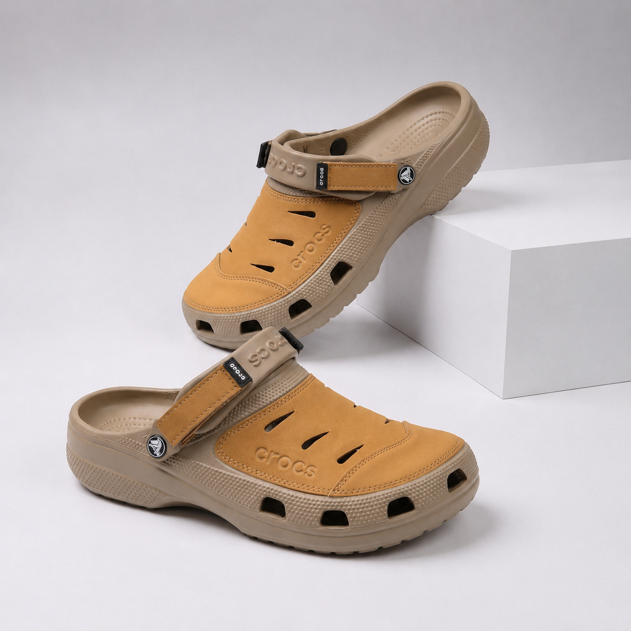 Men's Lightweight Comfort Clogs with Adjustable Heel Strap | Breathable Casual Garden & Outdoor Slip-On Sandals