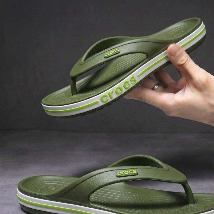 Crocs CR02 Men's Lightweight Comfort Flip-Flops | Cushioned Casual Thong Sandals | Anti-Slip Everyday Slippers