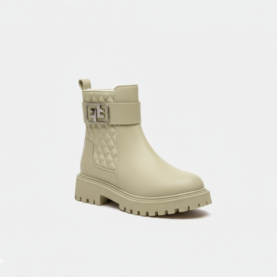 أحذية أنيقة ذات تفاصيل إبزيم أنيقة 