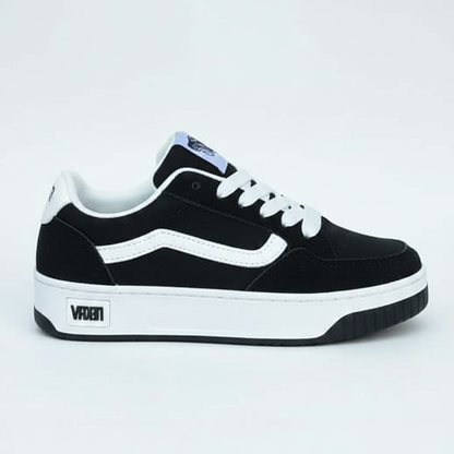 Unisex Trendy Low-Top Sneakers – Stylish, Comfortable & Versatile for Men & Women