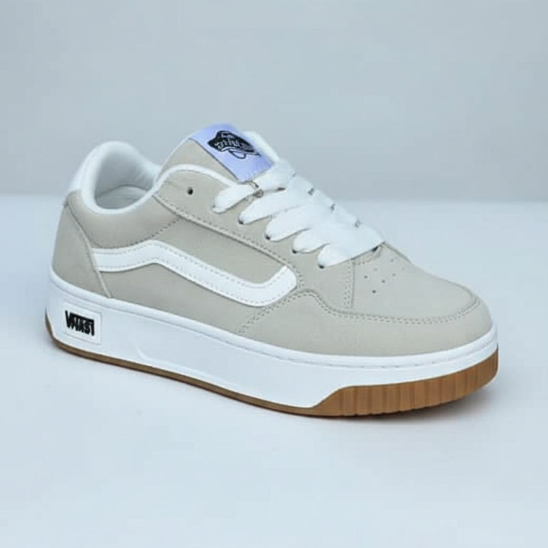 Unisex Trendy Low-Top Sneakers – Stylish, Comfortable & Versatile for Men & Women