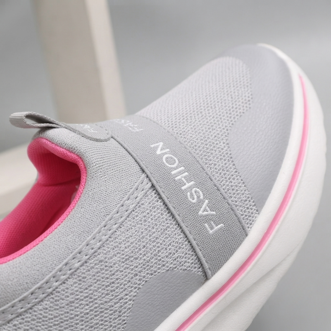 Women’s Lightweight Breathable Slip-On Walking Sneakers
