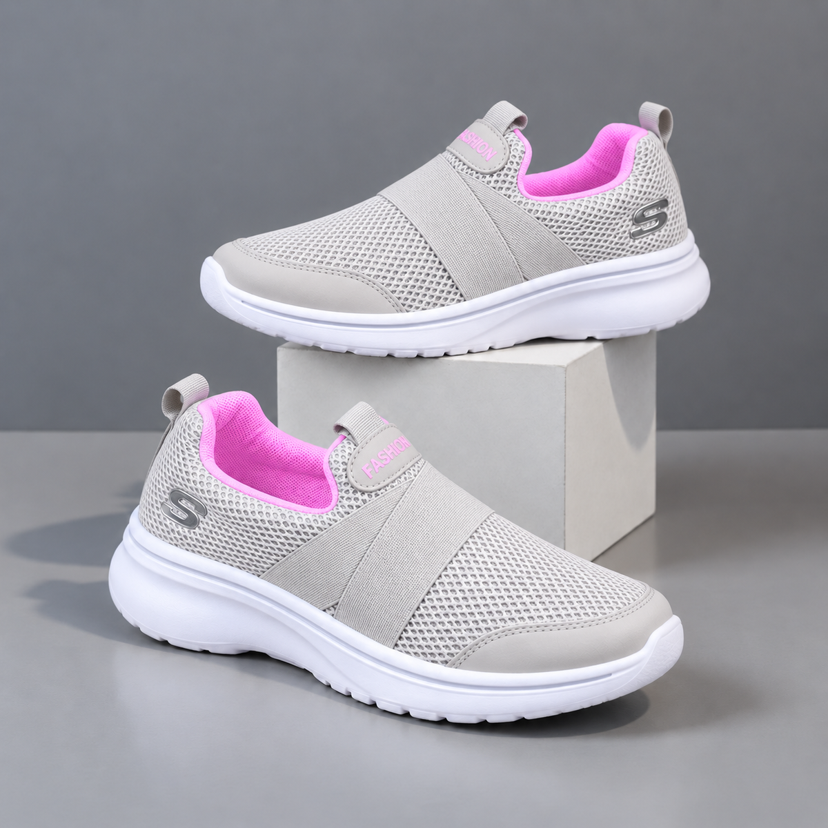 Women’s Slip-On Mesh Sneakers with Crossed Straps and a Modern Sporty Look