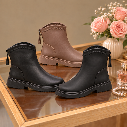 Bottines élégantes pour femme avec surpiqûres décoratives, fermeture éclair à pompon et petit talon bloc – Un modèle polyvalent pour le quotidien 