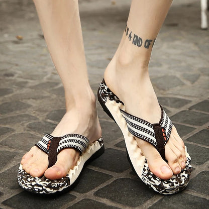 شبشب تدليك رجالي جديد 2025 – مقاوم للانزلاق والتآكل، مطاطي للشاطئ، صندل صيفي للاستخدام الخارجي