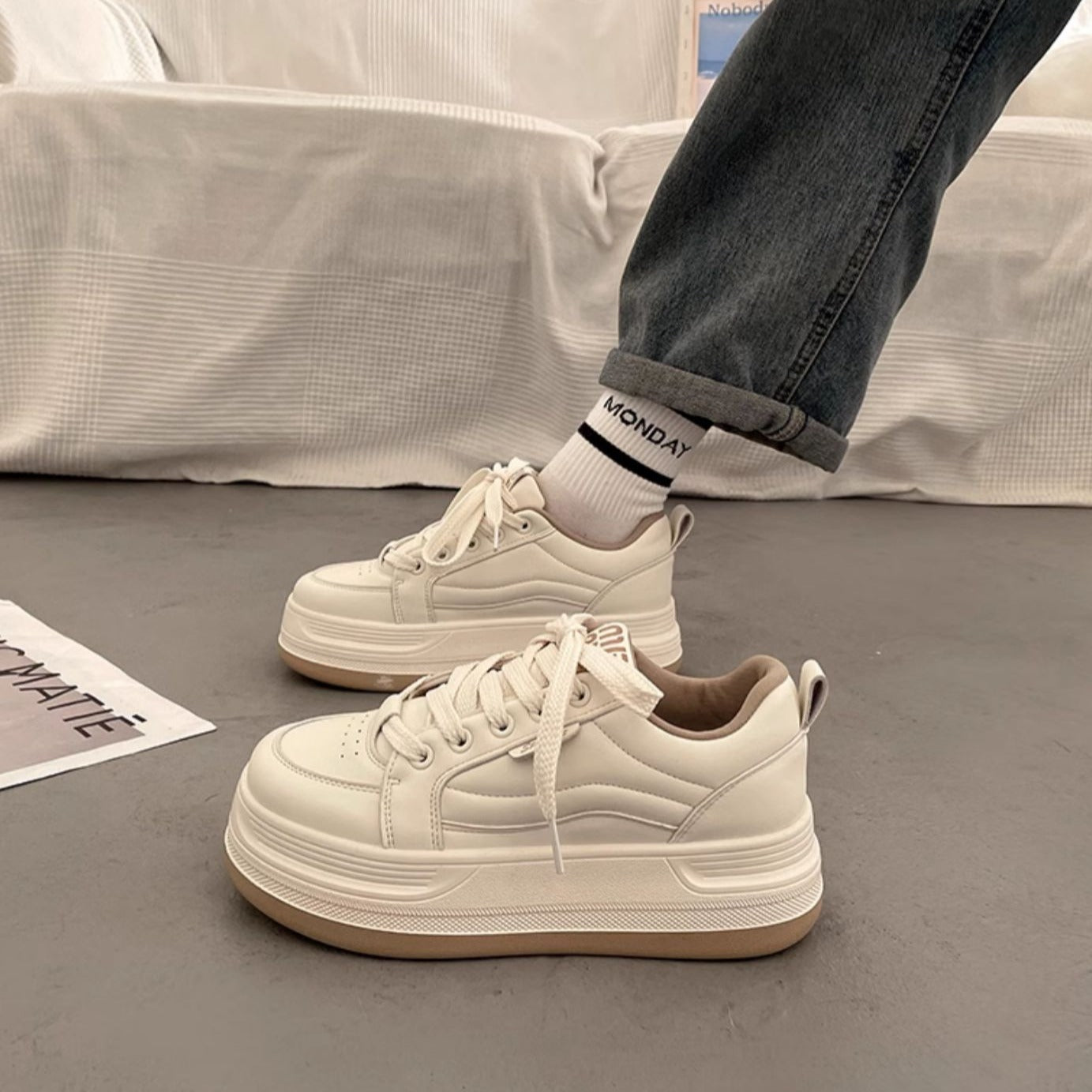 العلو والرقي مع حذاء الفتيات منيميليست 2025, يعطي كل اسلوب الاضافة المناسبة