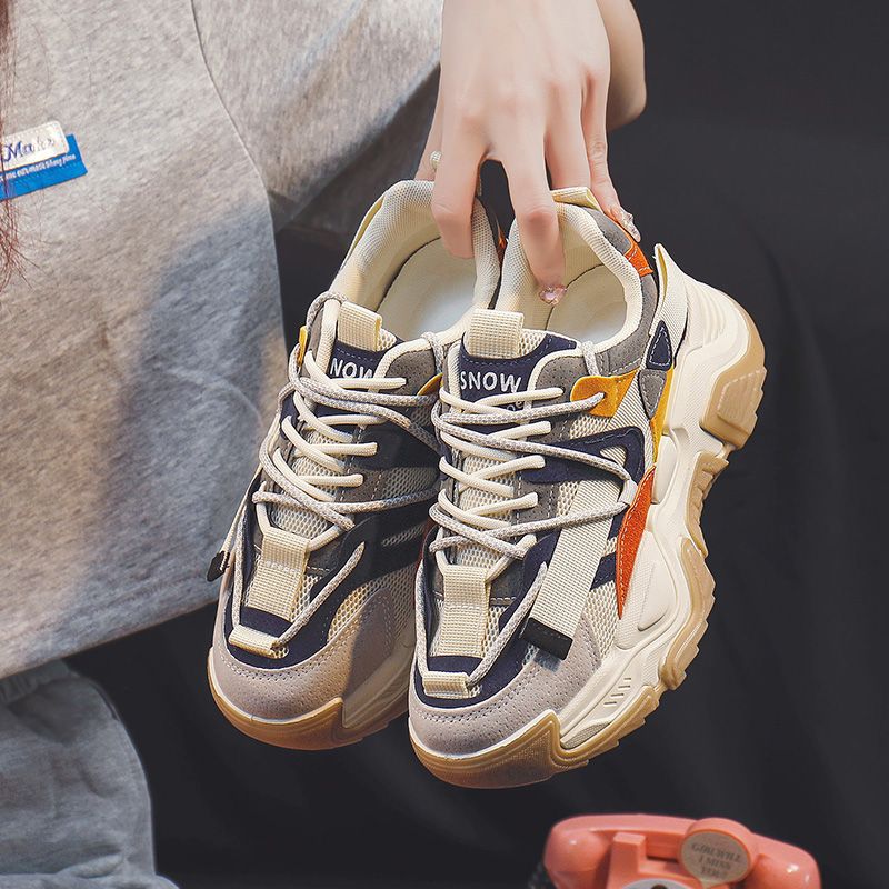 Baskets compensées pour femmes, chaussures décontractées et tendance, semelles épaisses pour la marche et le quotidien 