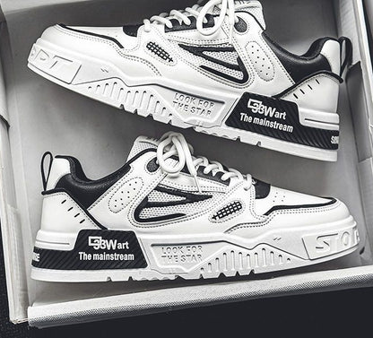 ارتقِ بأسلوبك في الشارع - حذاء رياضي أبيض سميك للرجال من مجموعة 2025