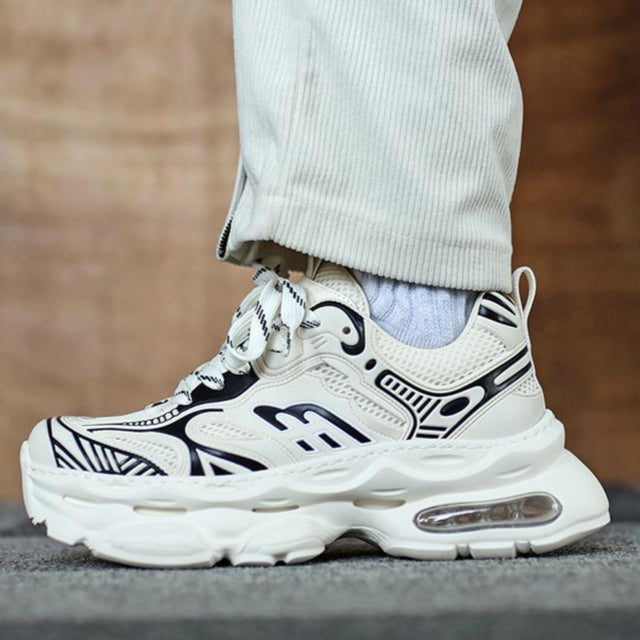 حذاء رياضي رجالي عصري بجودة عالية وتصميم فاخر