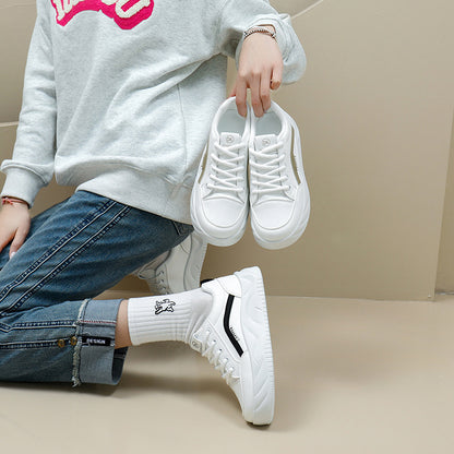 حذاء رياضي أبيض على الطراز الكوري الجديد لخريف 2025 - أحذية رياضية عصرية وغير رسمية للنساء