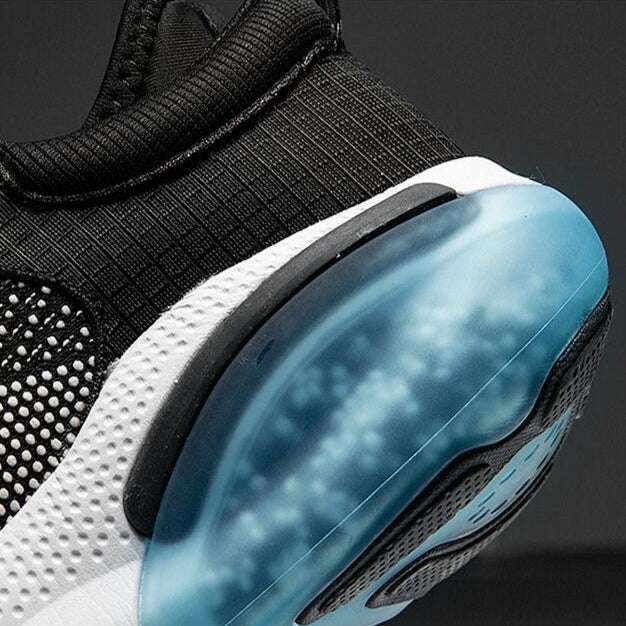 أحذية رياضية أنيقة للرجال مصنوعة من شبكة - خفيفة الوزن ومريحة