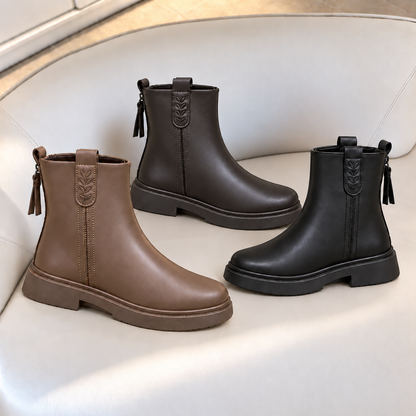 Bottines élégantes pour femme avec finition aspect cuir lisse, détails décoratifs en forme de feuille, bout arrondi et petit talon – Un style intemporel pour le quotidien 