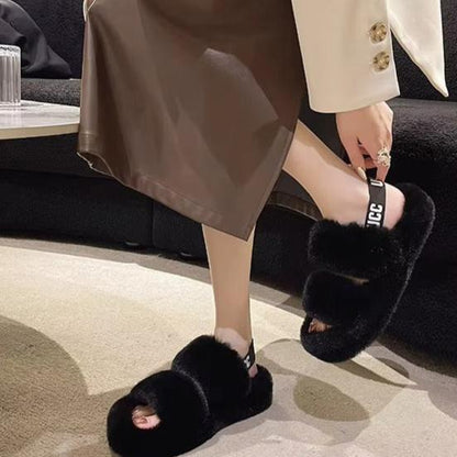 Warm women's slippers with a modern Korean touch for fall and winter 2025
