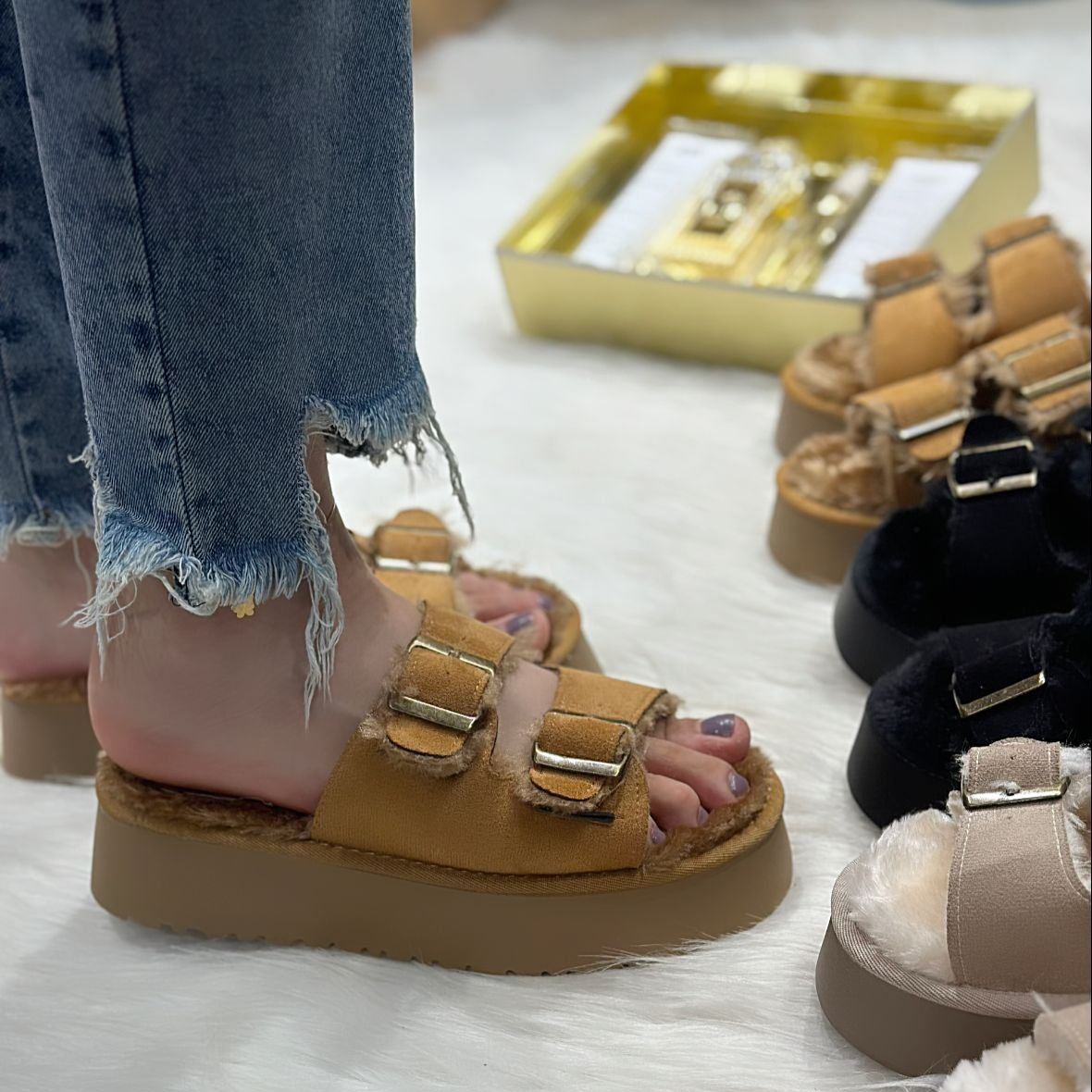 نعال نسائية مريحة ذات نعل ضحلة، نعال كاجوال قابلة للتنفس لربيع وخريف 2025