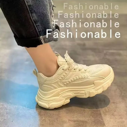 "أحذية نسائية كاجوال - خفة وأناقة بلا حدود!"