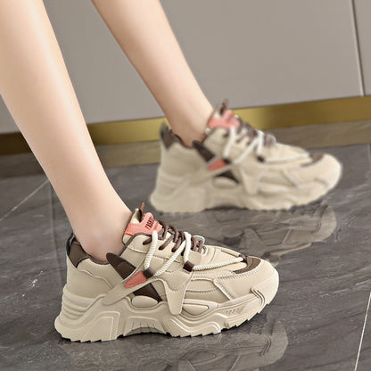 "أحذية نسائية عصرية ومتينة - تألقي بأناقة تلفت الأنظار!"