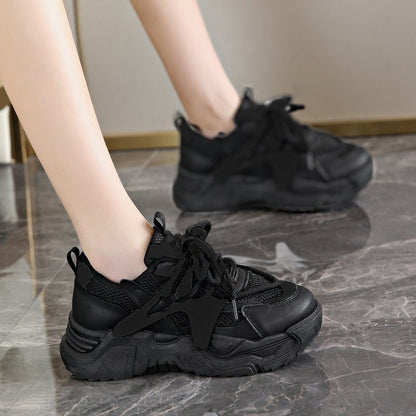 "أحذية نسائية عصرية ومتينة - تألقي بأناقة تلفت الأنظار!"