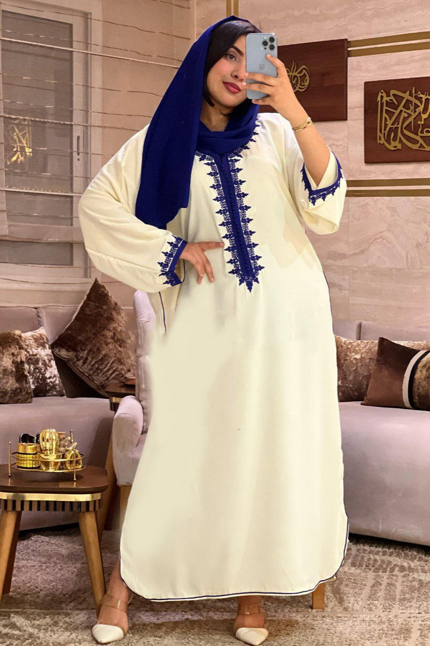 قفطان مغربي فاخر مع تطريز يدوي وشال متناسق