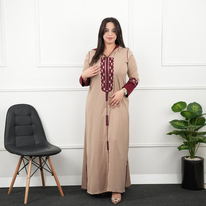 جلباب نسائي أنيق بتطريز مميز وتصميم عصري