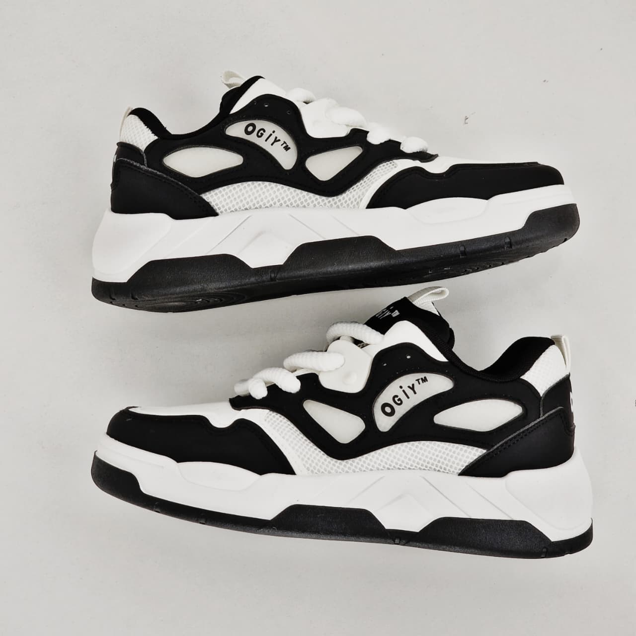 2025 أحذية رياضية أنيقة وعصرية - أحذية رياضية أنيقة تناسب جميع الأذواق للارتداء اليومي