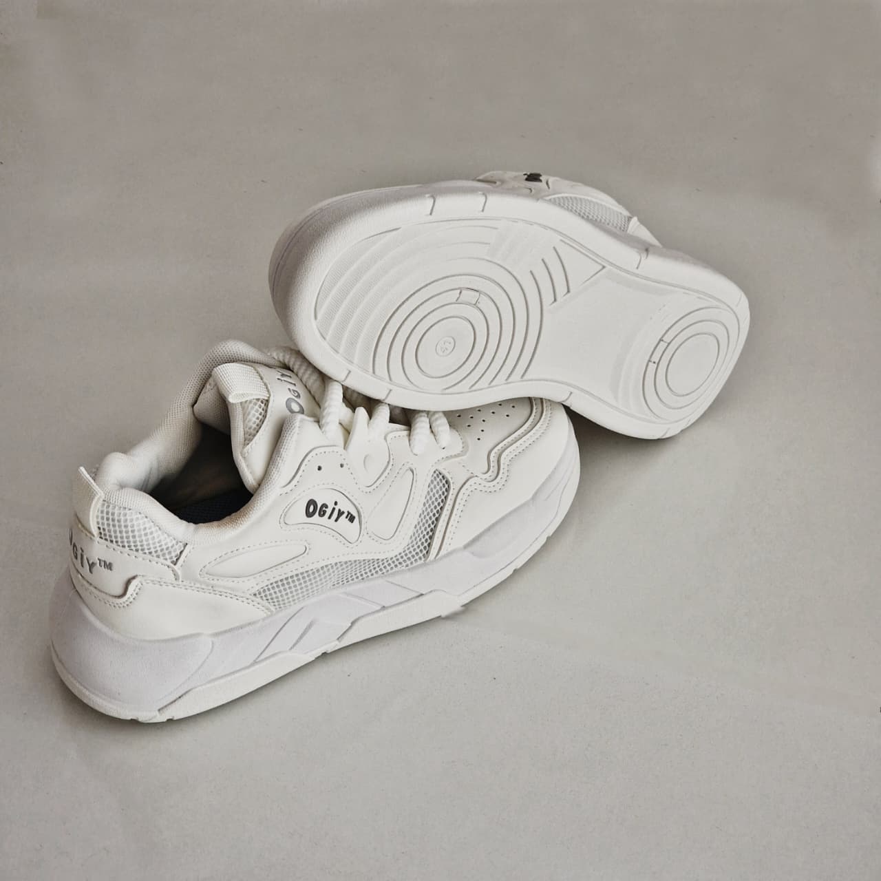 2025 أحذية رياضية أنيقة وعصرية - أحذية رياضية أنيقة تناسب جميع الأذواق للارتداء اليومي